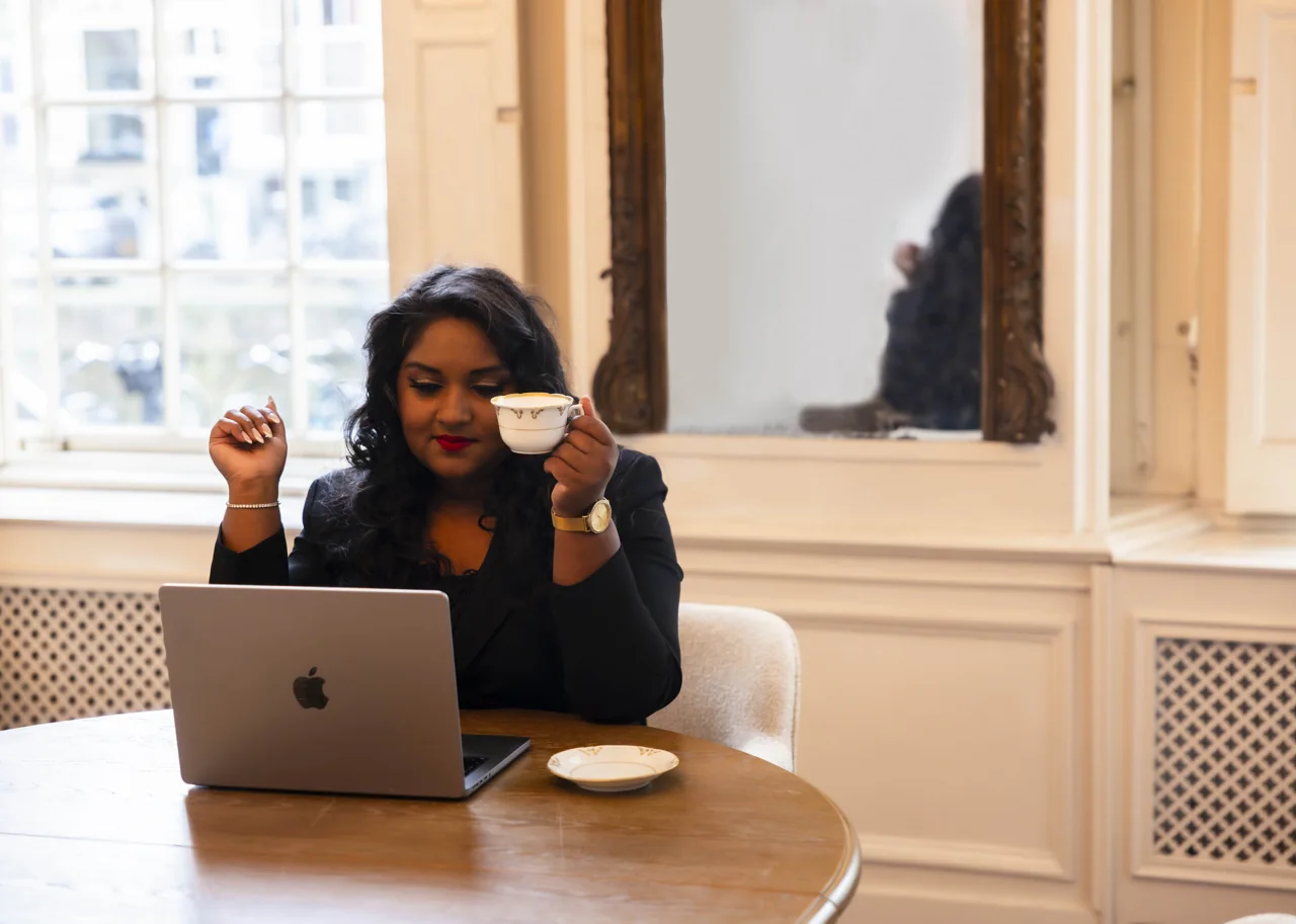Archana tijdens de RVA-brandingshoot
